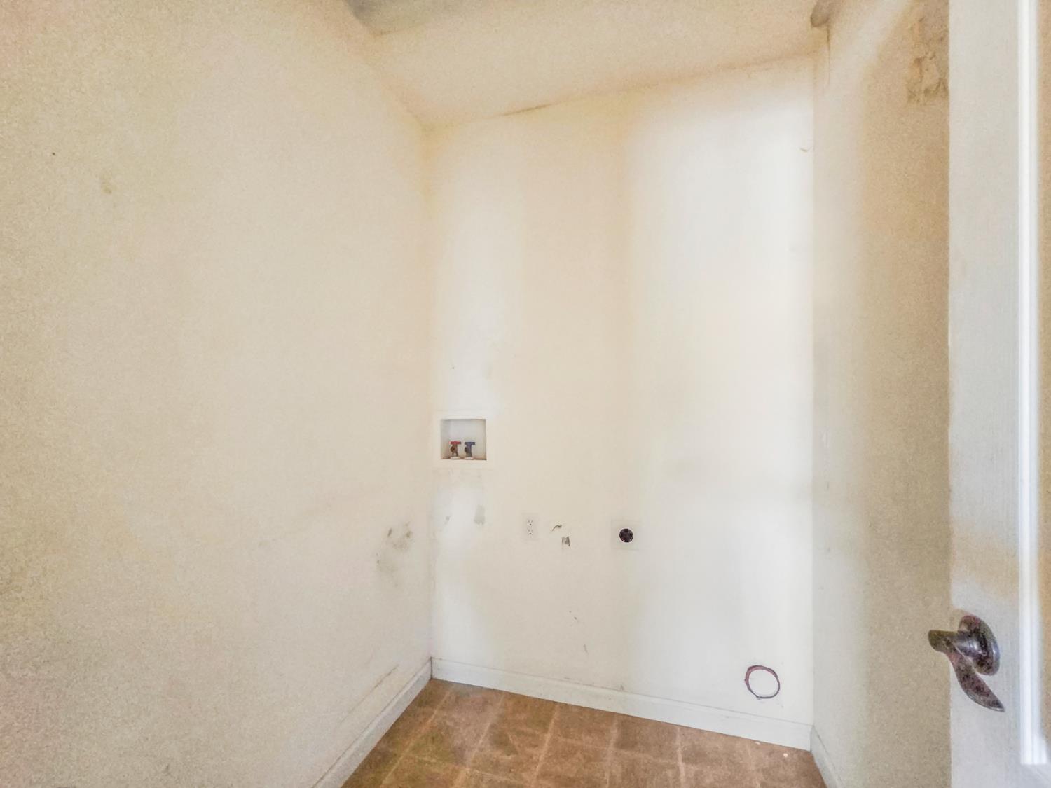 4745 Bear Valley Road Mariposa, CA 95338 - Photo 15 of 17 Gallery Image 15