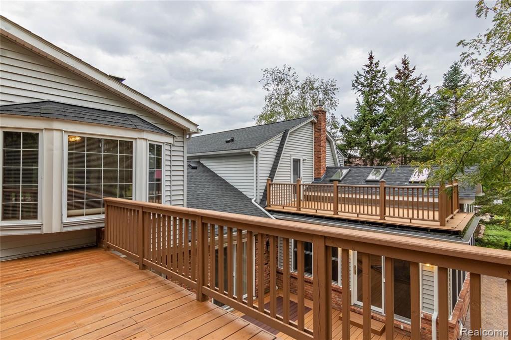 33414 Old Timber Road Farmington, MI 48331 - Photo 30 of 36