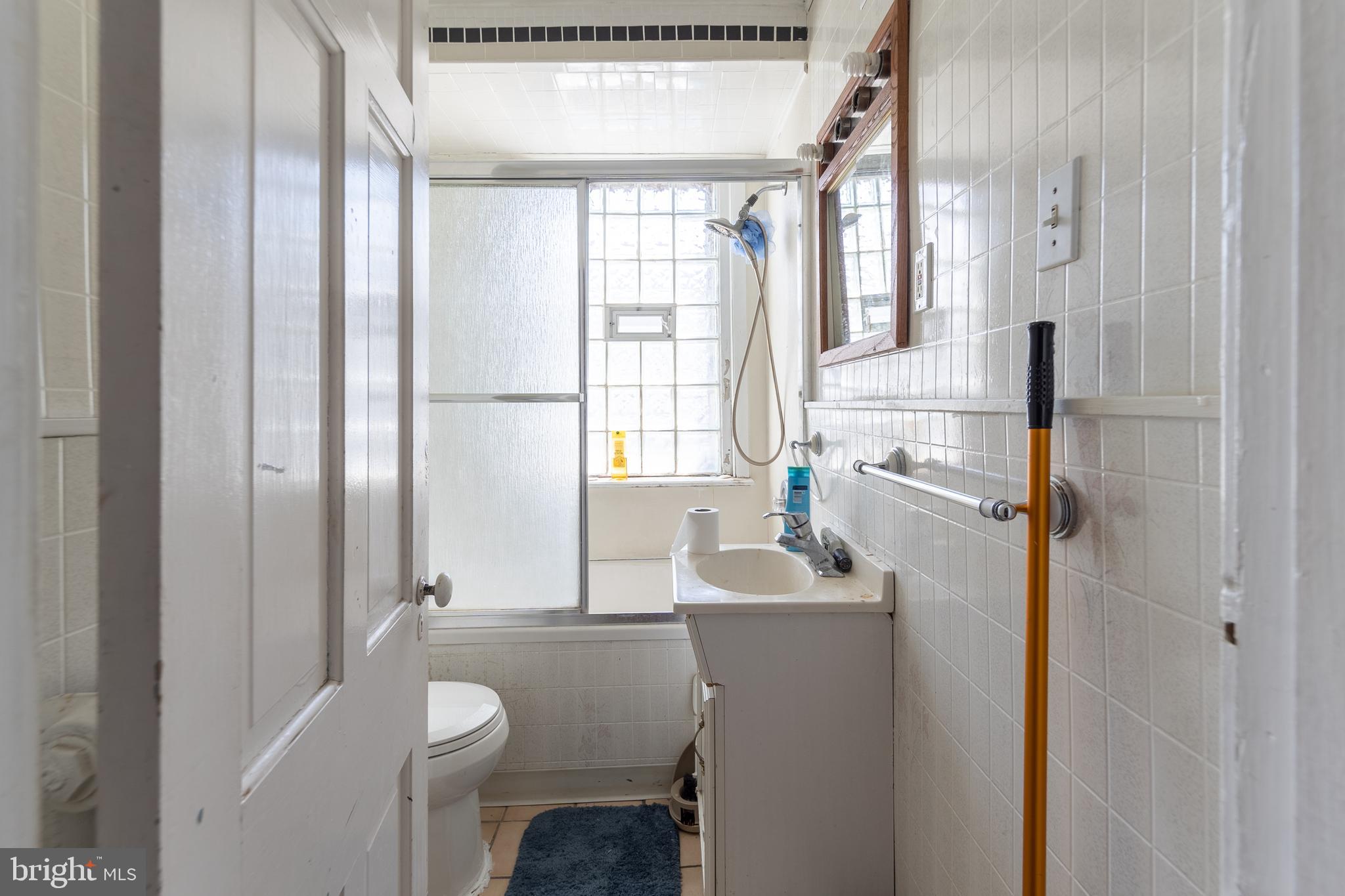 901 Atwood Road Philadelphia, PA 19151 - Photo 8 of 17 Gallery Image 8