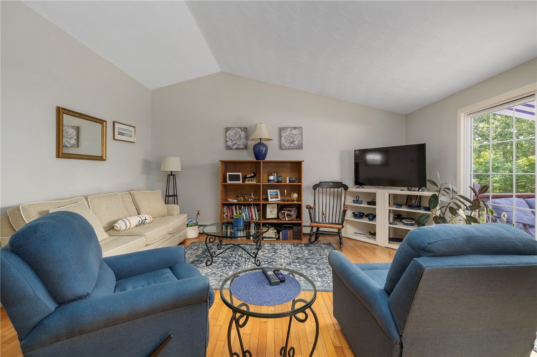 25 Clarkin Pond Road Charlestown, RI 02813 - Photo 14 of 49
