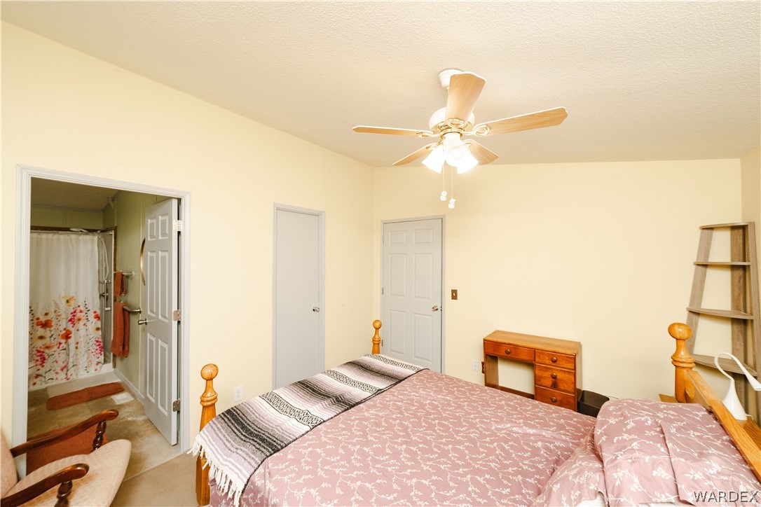 3176 West Malibu Road Golden Valley, AZ 86413 - Photo 14 of 62 Master Bedroom