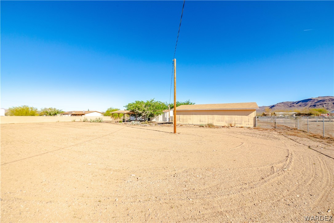 3176 West Malibu Road Golden Valley, AZ 86413 - Photo 44 of 62 Yard
