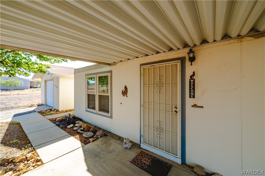 3176 West Malibu Road Golden Valley, AZ 86413 - Photo 48 of 62 Entry