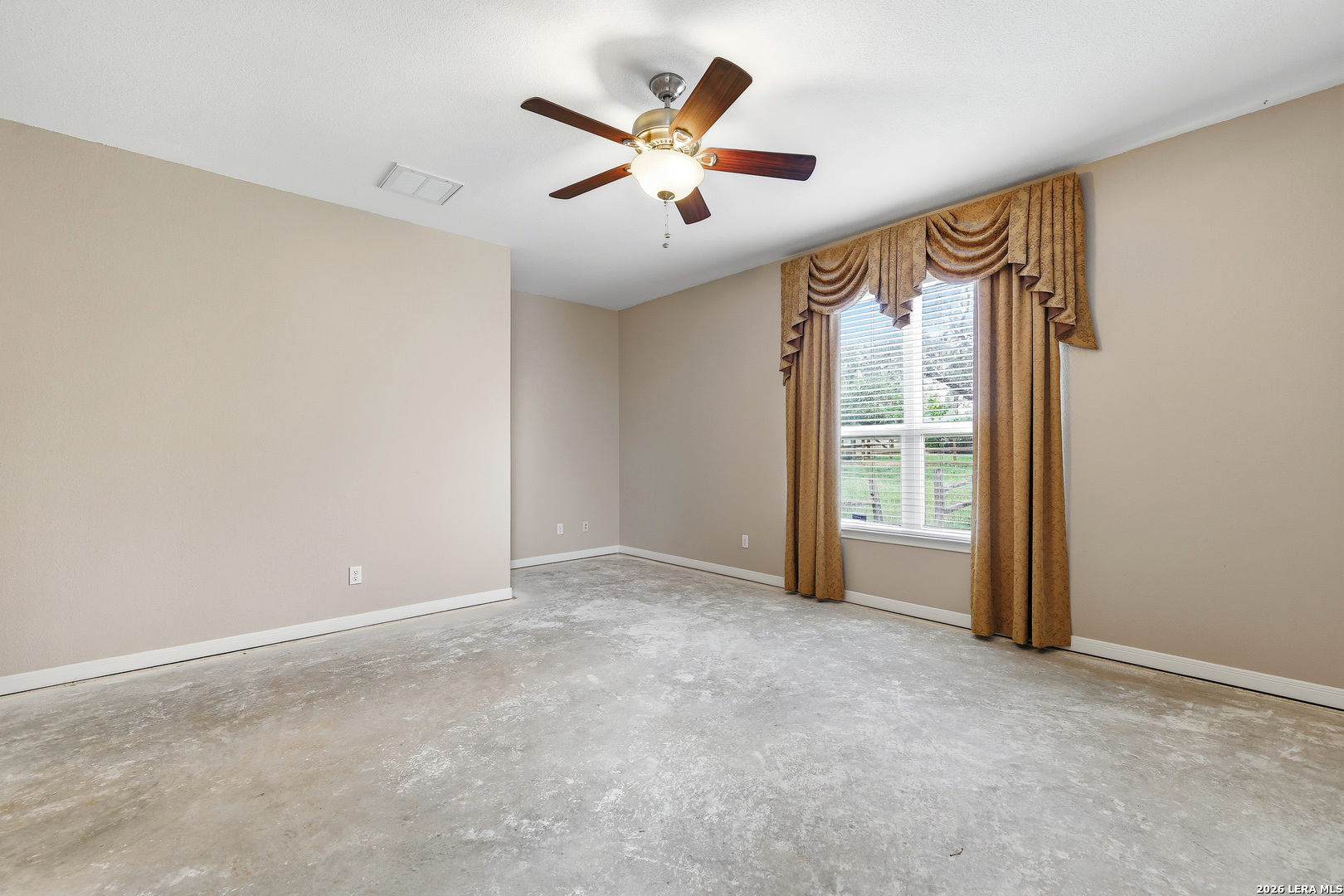 232 Edgewood Circle Bandera, TX 78003 - Photo 17 of 27