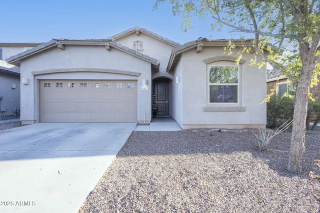 $499,900 | 3927 East Blue Spruce Lane, Gilbert, AZ 85298