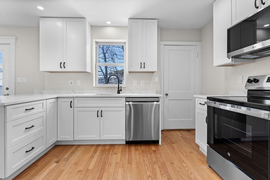 64 Stetson Avenue Swampscott, MA 01907 - Photo 7 of 41