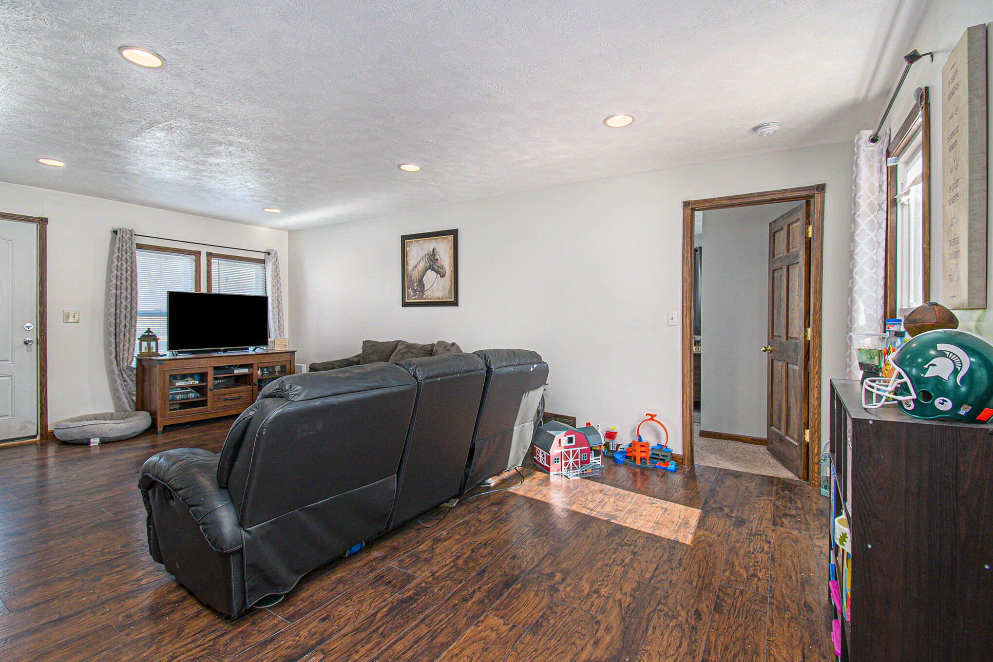 1109 Canal Street Three Rivers, MI 49093 - Photo 8 of 20 DSC_9780