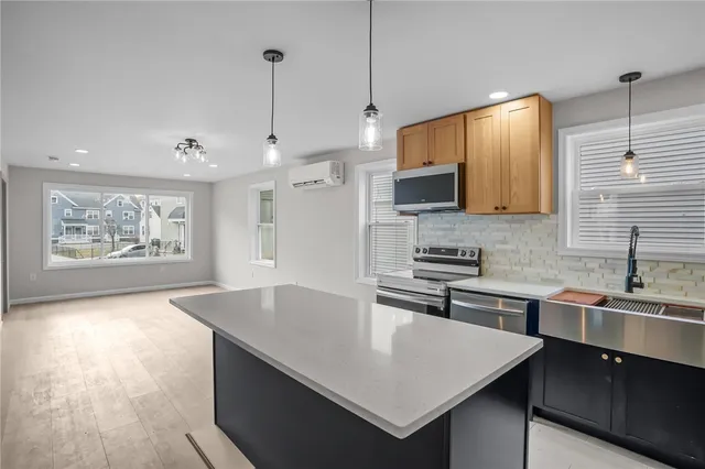 $799,900 | 53 Comstock Avenue, Providence, RI 02907