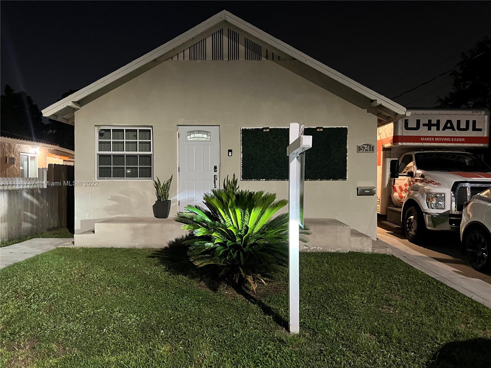 5741 Southwest 4th Street Miami, FL 33144 - Photo 4 of 55 Gallery Image 4