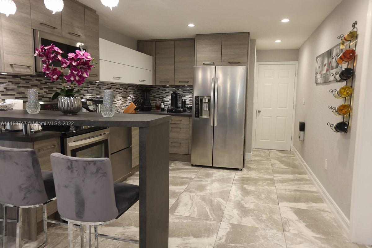 5741 Southwest 4th Street Miami, FL 33144 - Photo 8 of 55 Gallery Image 8