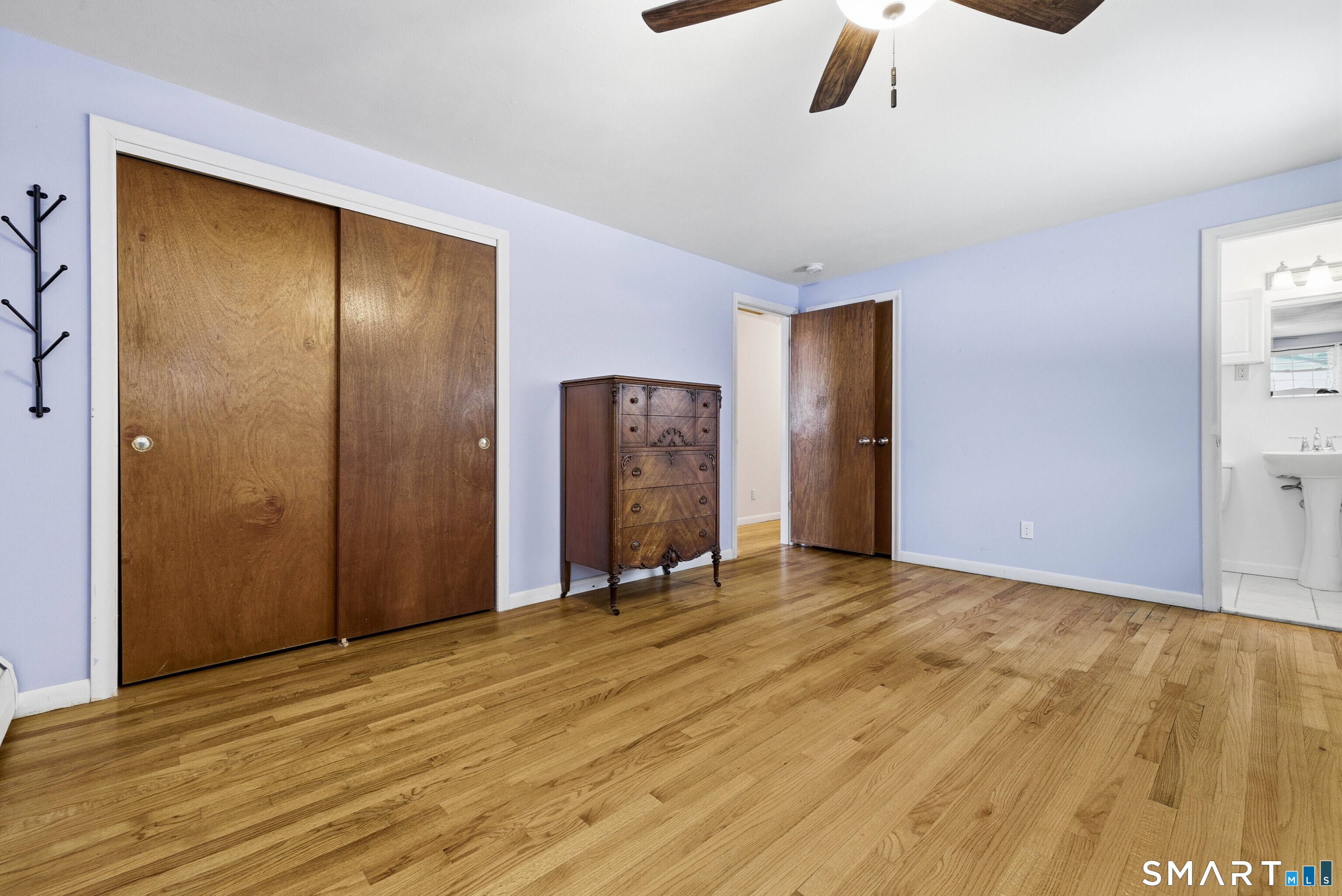 10 College Street Clinton, CT 06413 - Photo 24 of 40