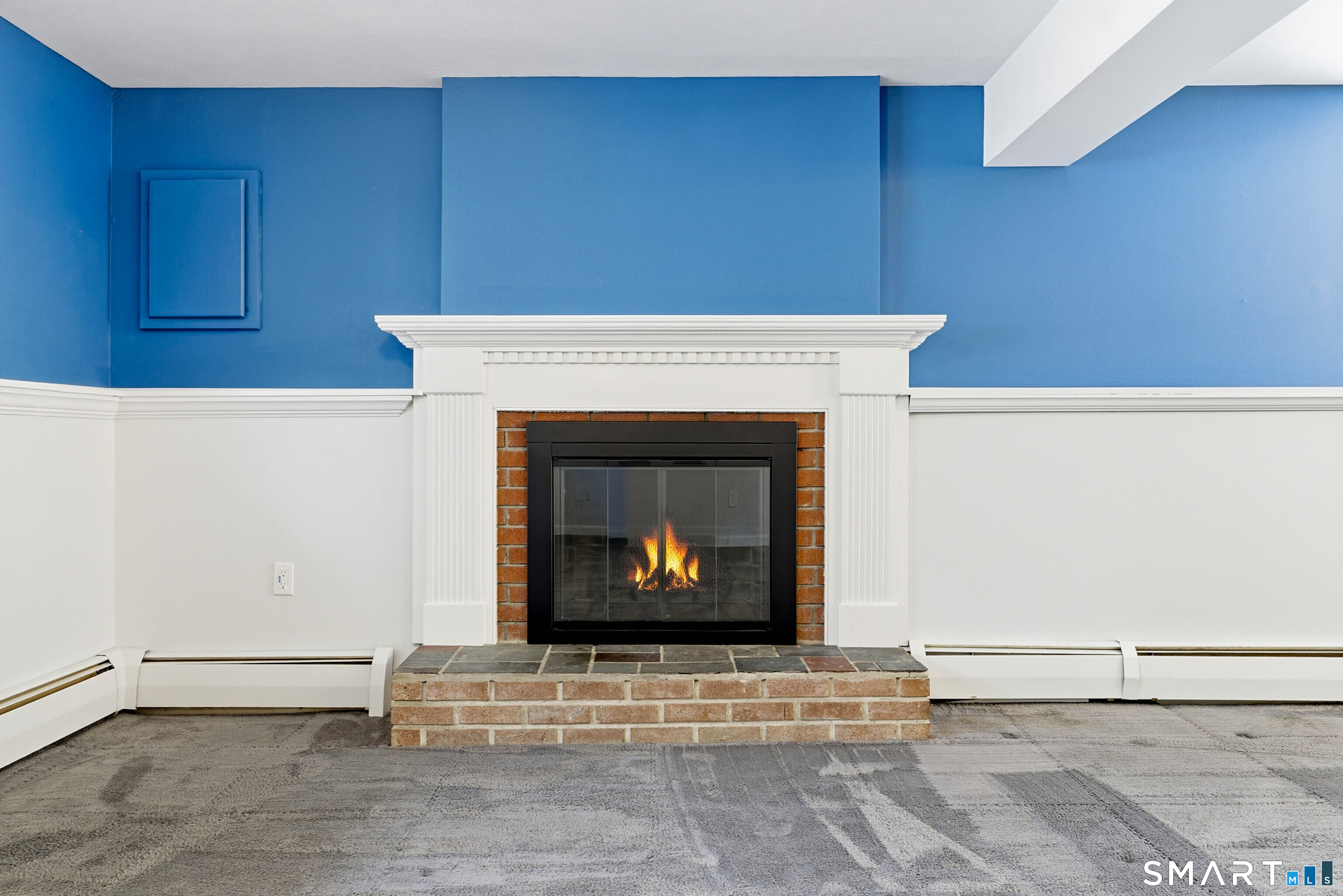 10 College Street Clinton, CT 06413 - Photo 28 of 40 amazing fireplace!