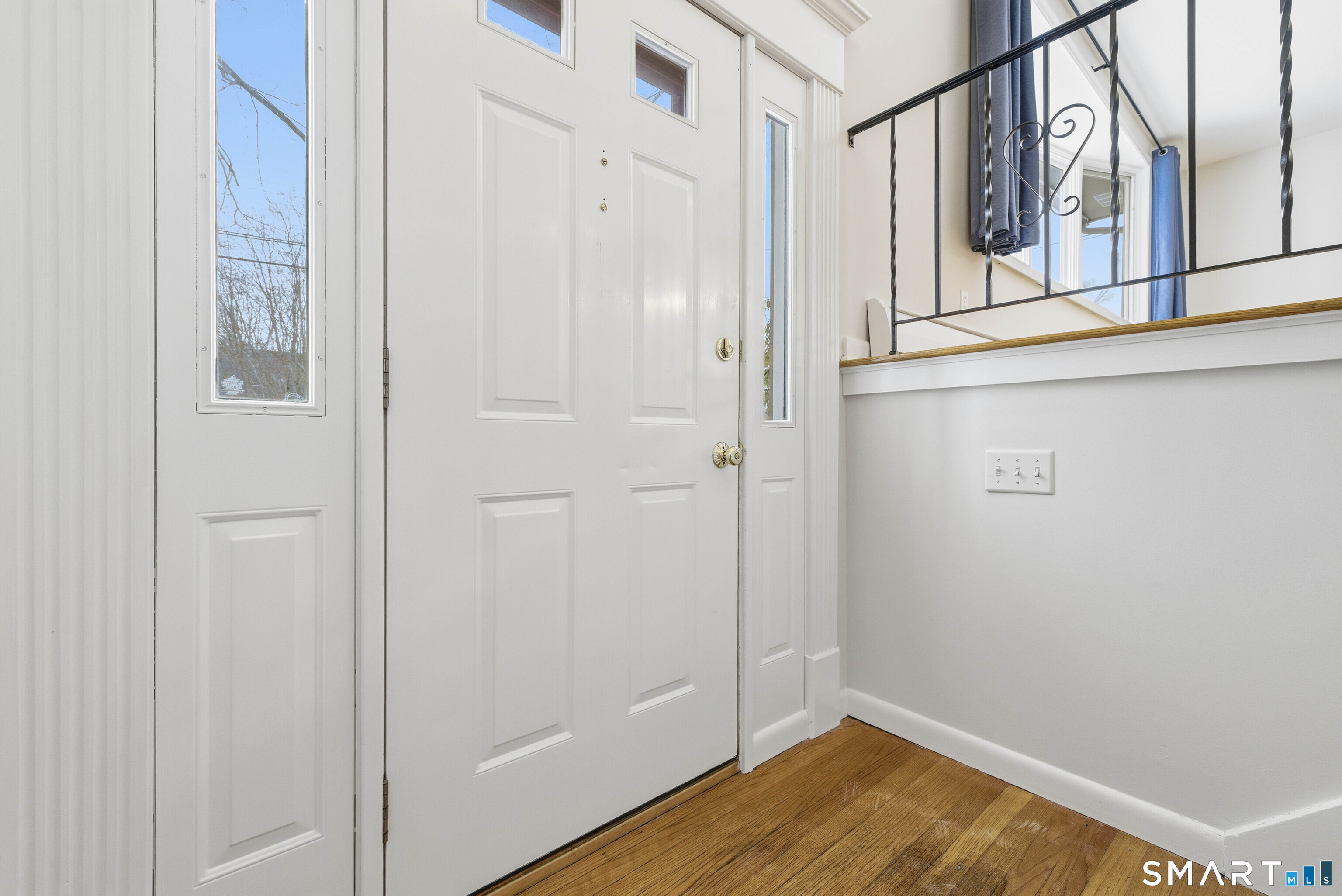 10 College Street Clinton, CT 06413 - Photo 4 of 40