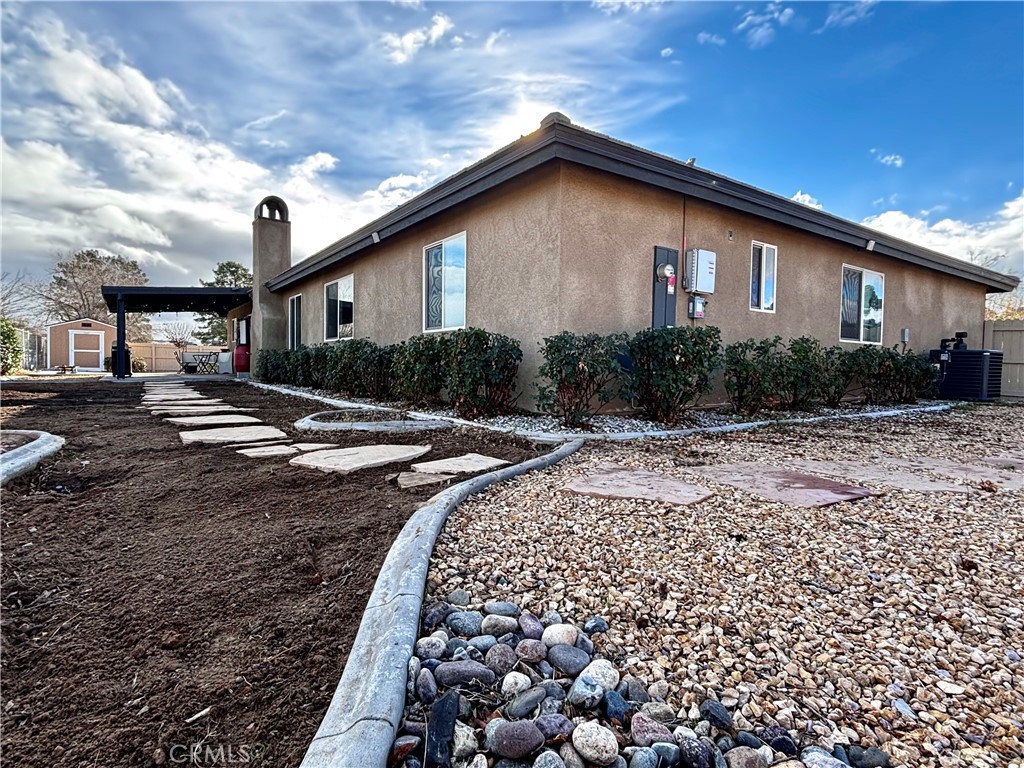 13823 Wawona Road Apple Valley, CA 92307 - Photo 27 of 35