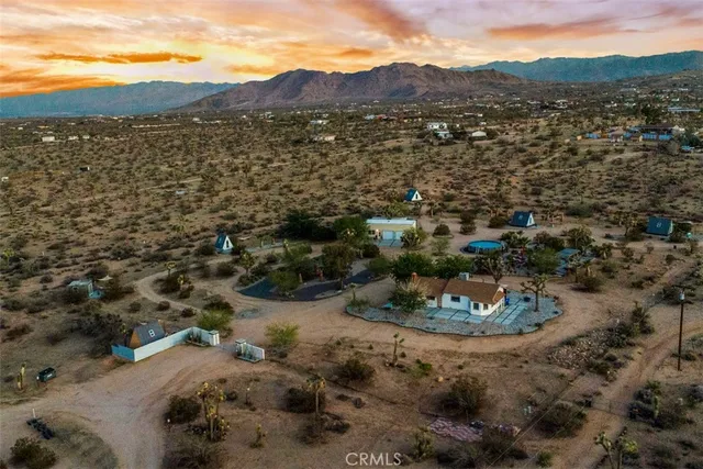 $827,900 | 59427 La Crescenta Drive, Yucca Valley, CA 92284