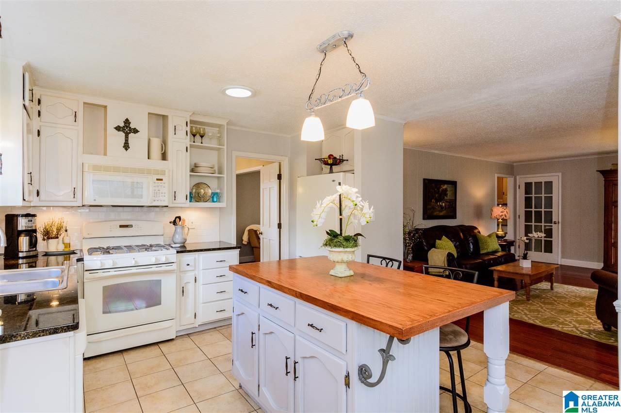 2619 Buckboard Road Birmingham, AL 35244 - Photo 14 of 44