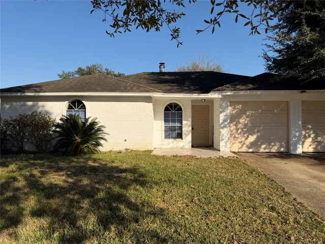 $1,850 | 1310 Goswell Lane, Channelview, TX 77530