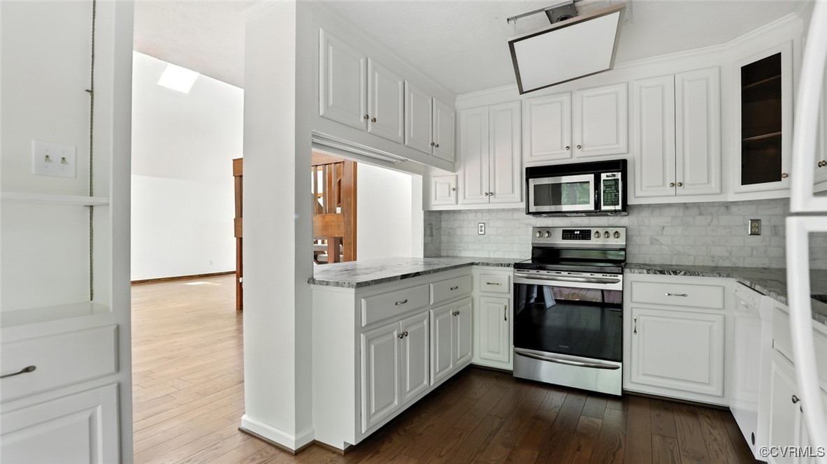 636 Spirea Road North Chesterfield, VA 23236 - Photo 24 of 47 Kitchen featuring appliances with stainless steel