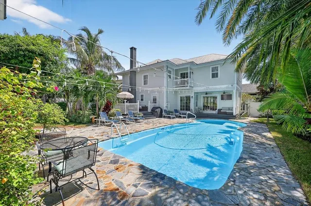 $18,000 | 235 10th Avenue Northeast, St. Petersburg, FL 33701