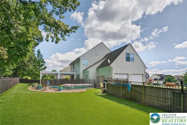 $649,900 | 5191 Cassidy Drive, Schnecksville, PA 18078