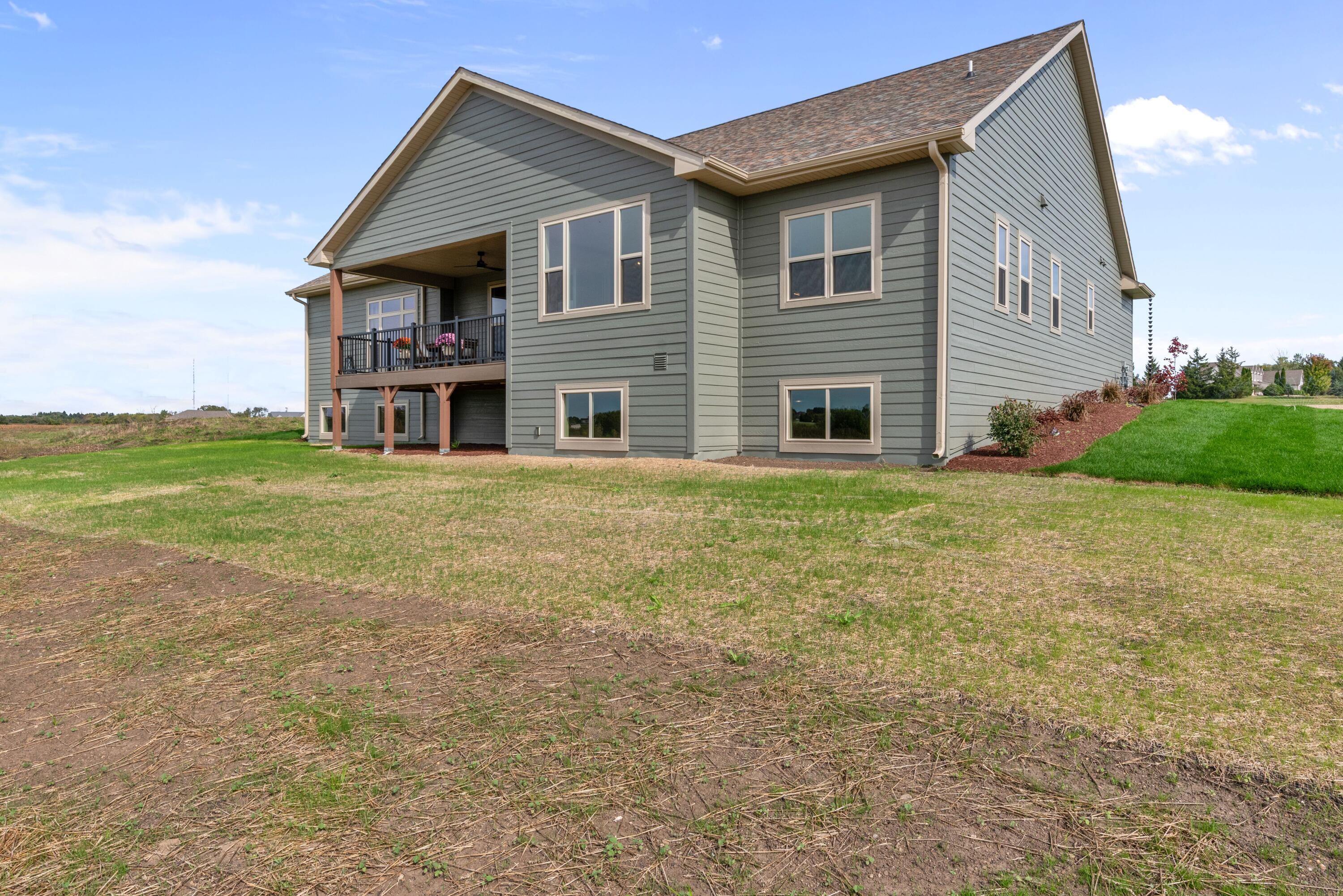 2110 Highland Way Sturtevant, WI 53177 - Photo 6 of 50 2110 Highland Way-63