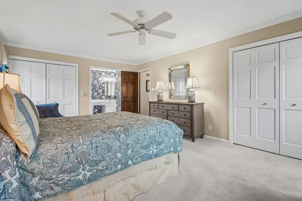 $1,075,000 | 2509 Indian Ridge Drive, Glenview, IL 60026