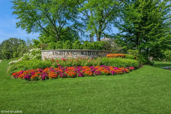 $1,075,000 | 2509 Indian Ridge Drive, Glenview, IL 60026