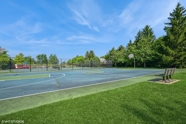 $1,075,000 | 2509 Indian Ridge Drive, Glenview, IL 60026