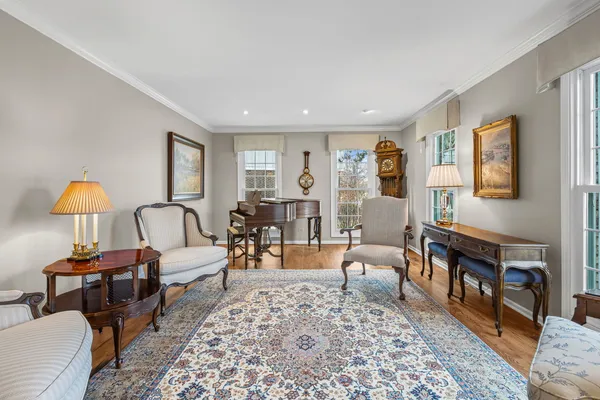 $1,075,000 | 2509 Indian Ridge Drive, Glenview, IL 60026