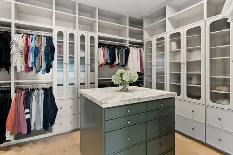 a view of a walk in closet