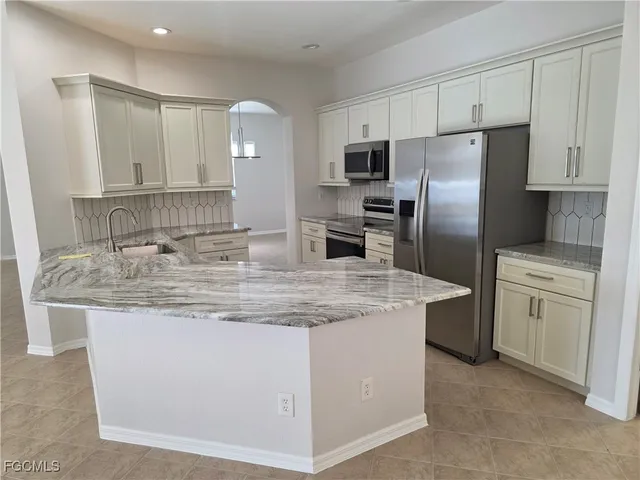 $3,200 | 12899 Stone Tower Loop, Fort Myers, FL 33913