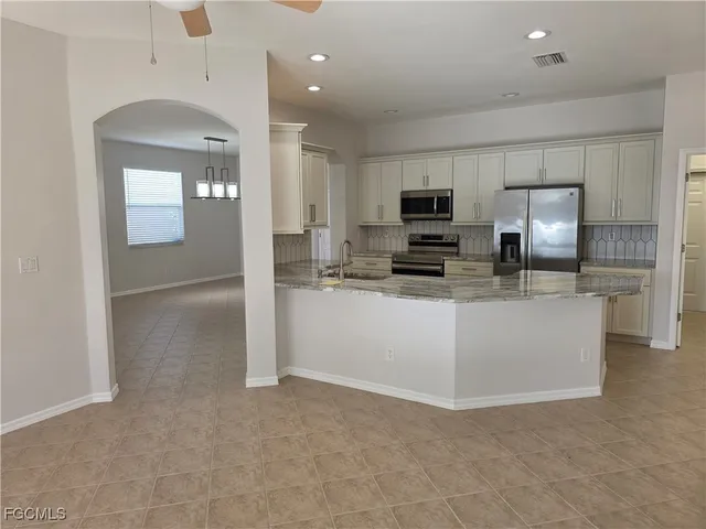 $3,200 | 12899 Stone Tower Loop, Fort Myers, FL 33913
