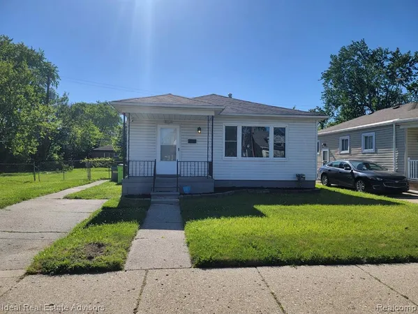 $1,500 | 26053 Clancy Street, Roseville, MI 48066
