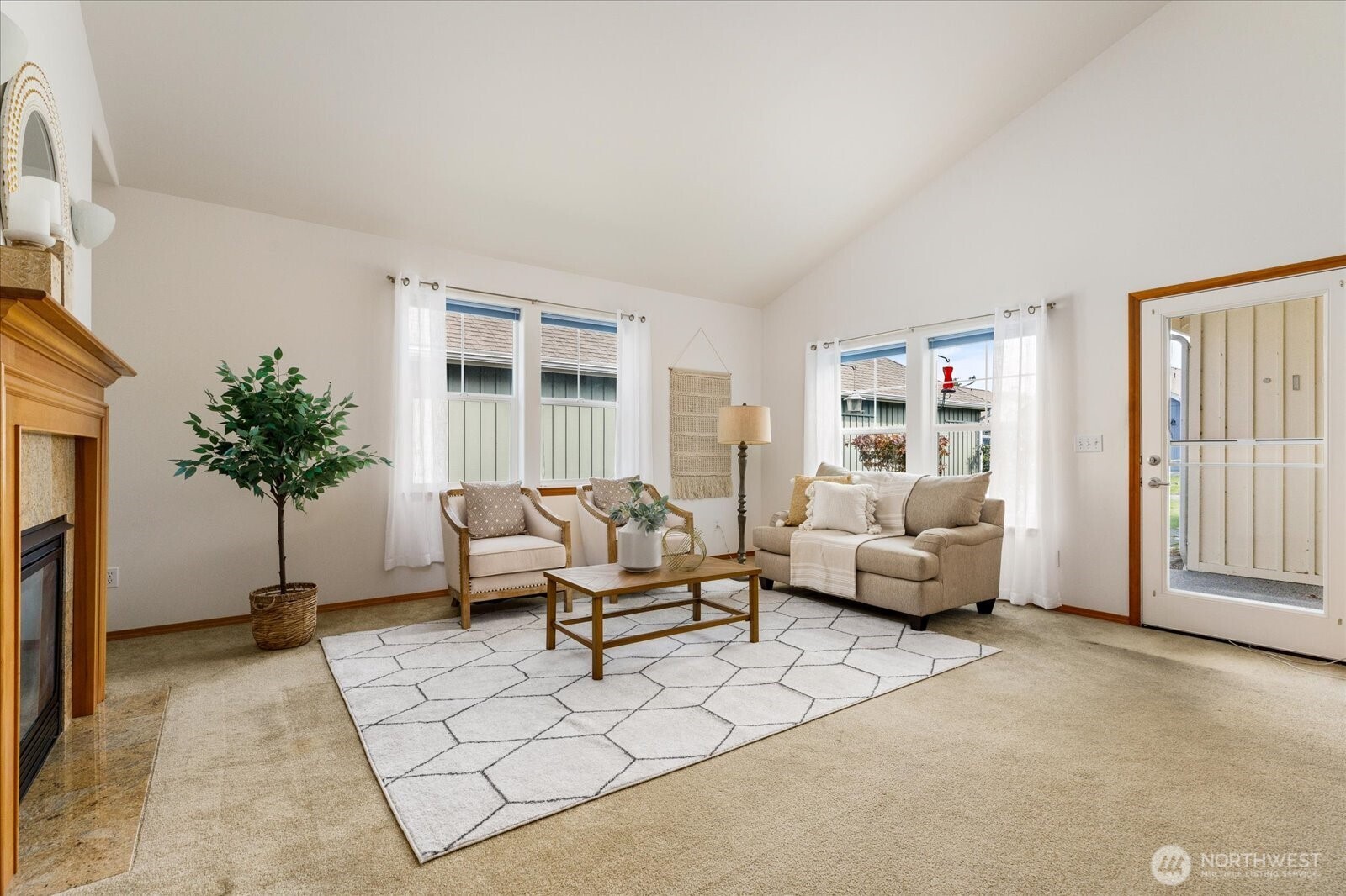 1292 Southwest Xavier Drive Oak Harbor, WA 98277 - Photo 9 of 36