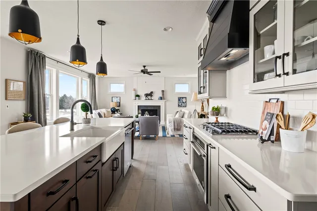 $702,400 | 67 Chase Meadow Trail, Mendon, NY 14472