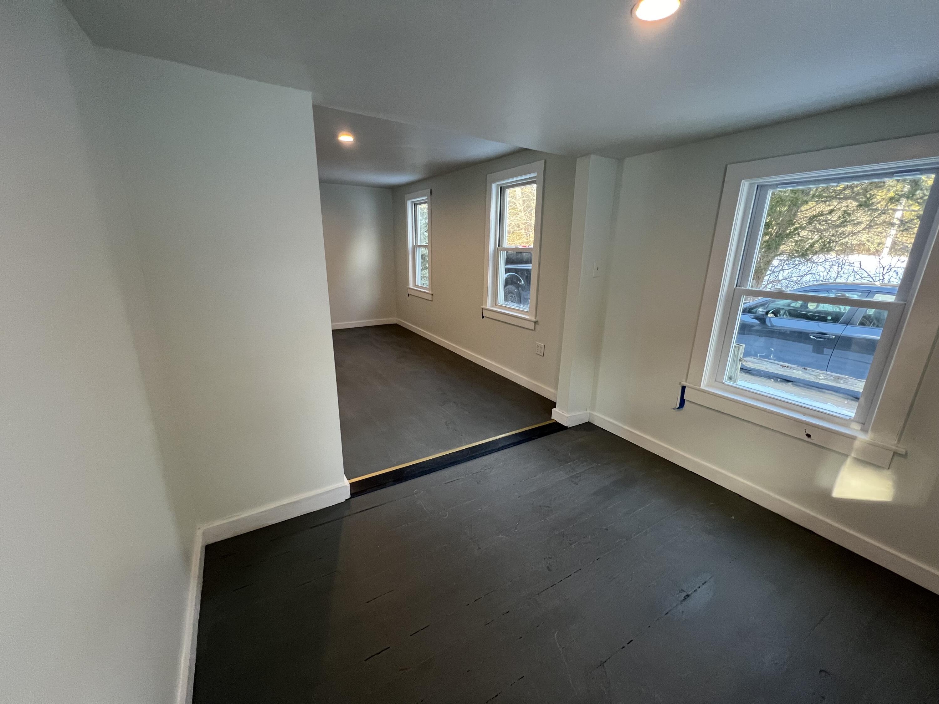 71 Tobey Way Hyannis, MA 02601 - Photo 4 of 7 Parlor