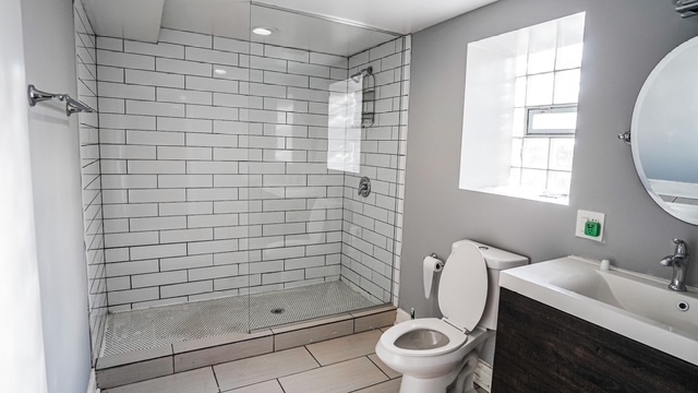 2353 West 18th Place Chicago, IL 60608 - Photo 12 of 21