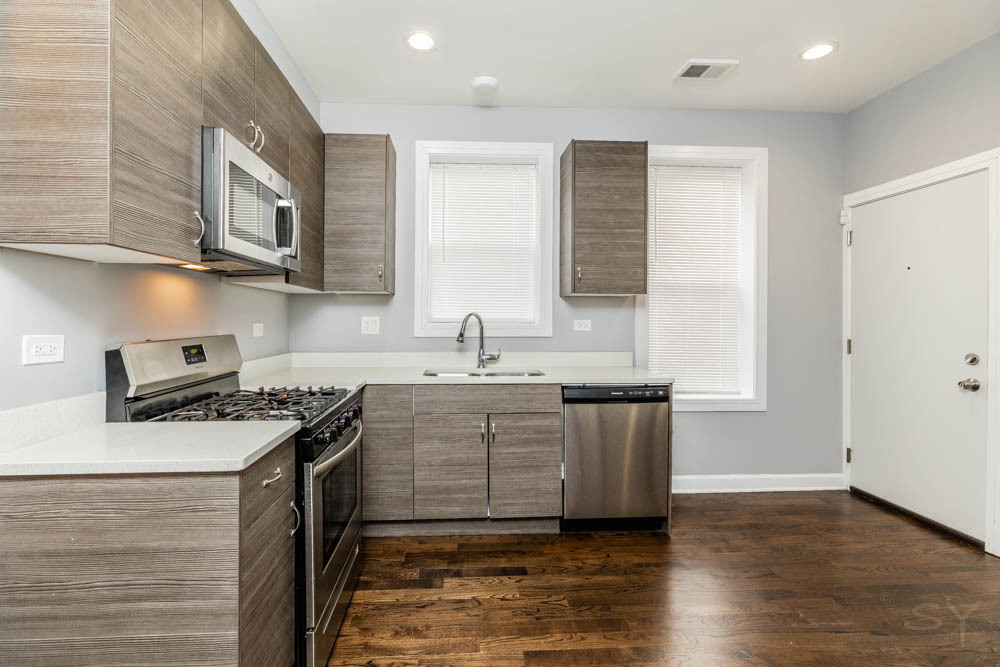 2353 West 18th Place Chicago, IL 60608 - Photo 4 of 21