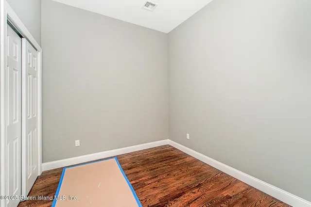 $799,000 | 2439 Victory Boulevard | South New York