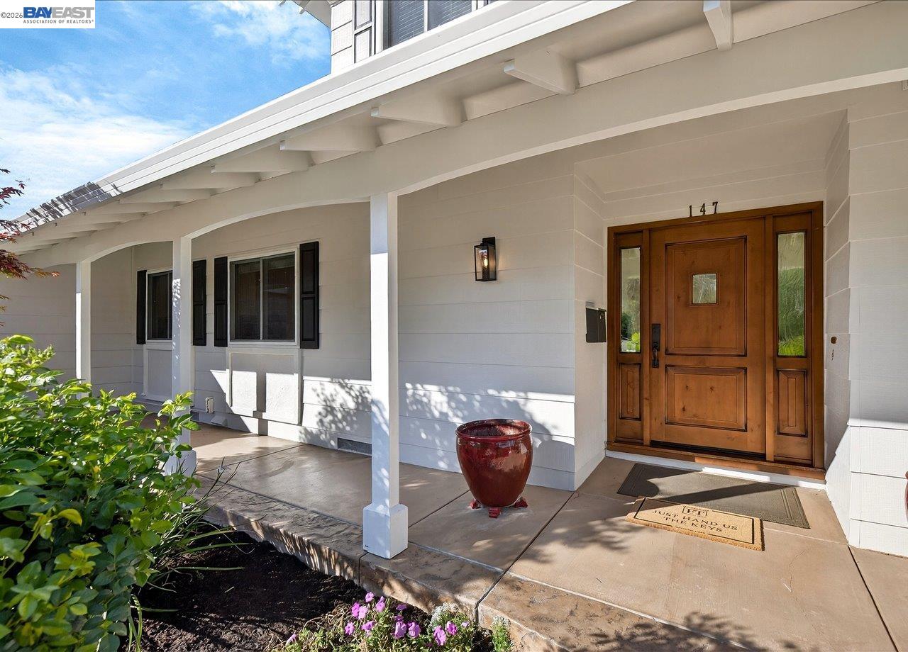 147 Winged Foot Place San Ramon, CA 94583 - Photo 8 of 60