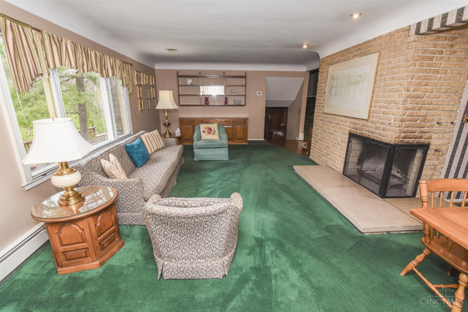 7541 Hosbrook Road Cincinnati, OH 45243 - Photo 5 of 64 Gallery Image 5