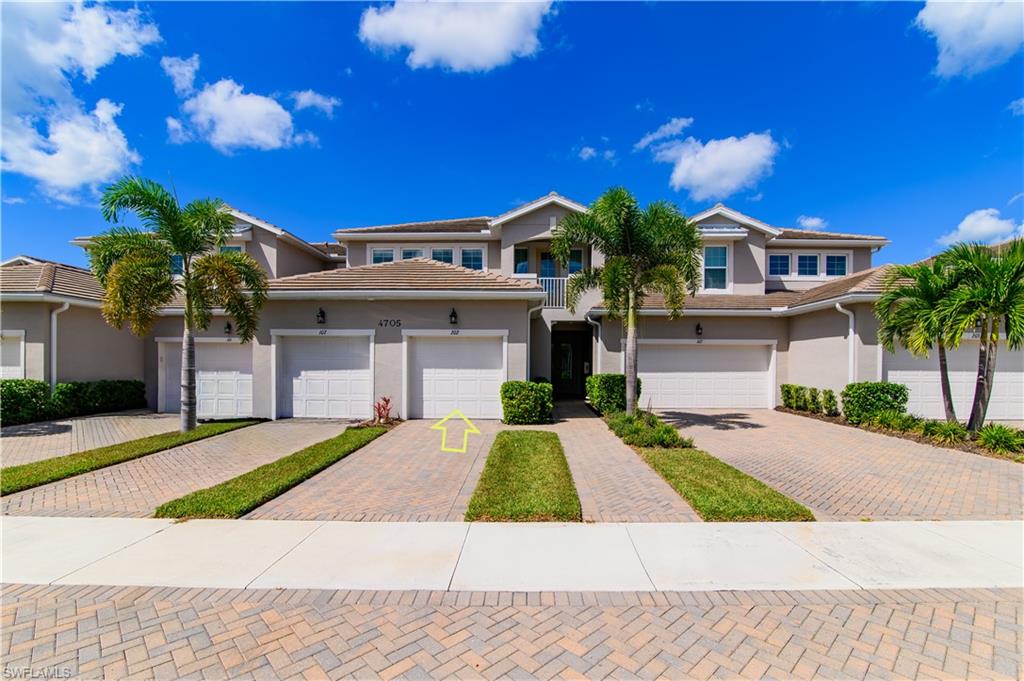 4705 Arboretum Circle, Unit 202 Naples, FL 34112 - Photo 33 of 47