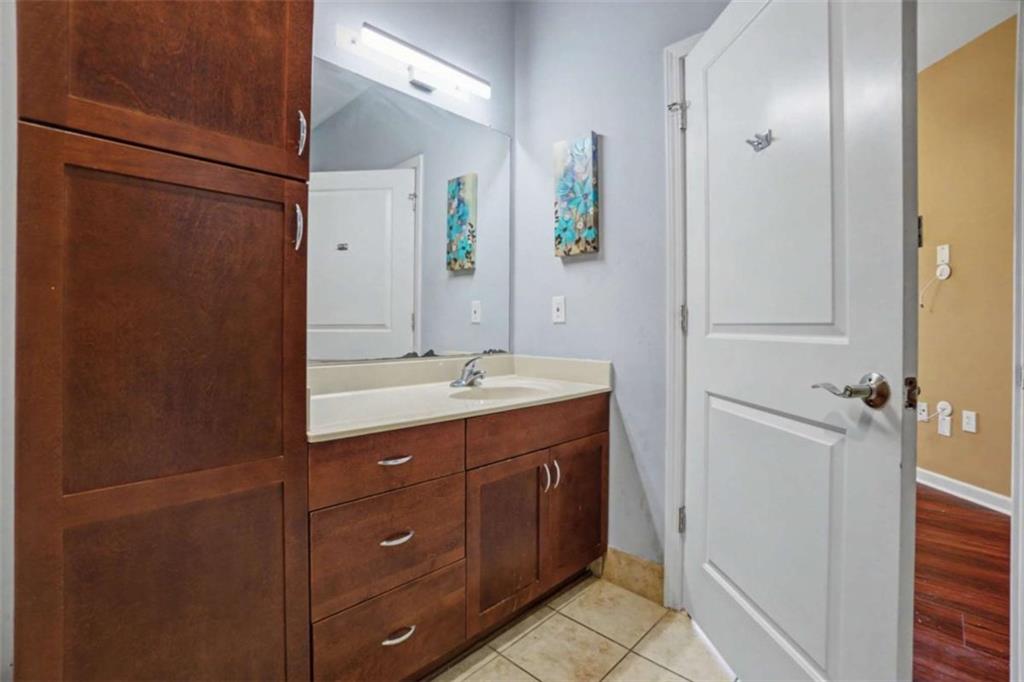 870 Mayson Turner Road Northwest, Unit 1311 Atlanta, GA 30314 - Photo 19 of 29