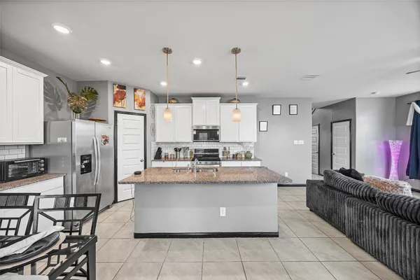 $2,350 | 12312 Swae Lee Street, Houston, TX 77048