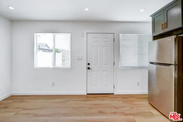 $3,800 | 19924 Welby Way, Winnetka, CA 91306