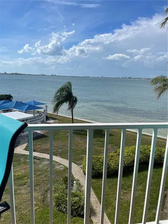 $3,100 | 5155 Isla Key Boulevard South, Unit 307, St. Petersburg, FL 33715