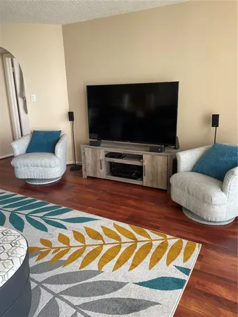 $3,100 | 5155 Isla Key Boulevard South, Unit 307, St. Petersburg, FL 33715
