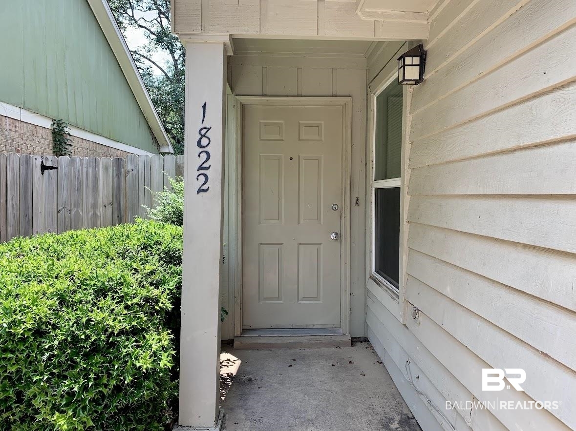 1822 Spring Brook Court Mobile, AL 36609 - Photo 3 of 26