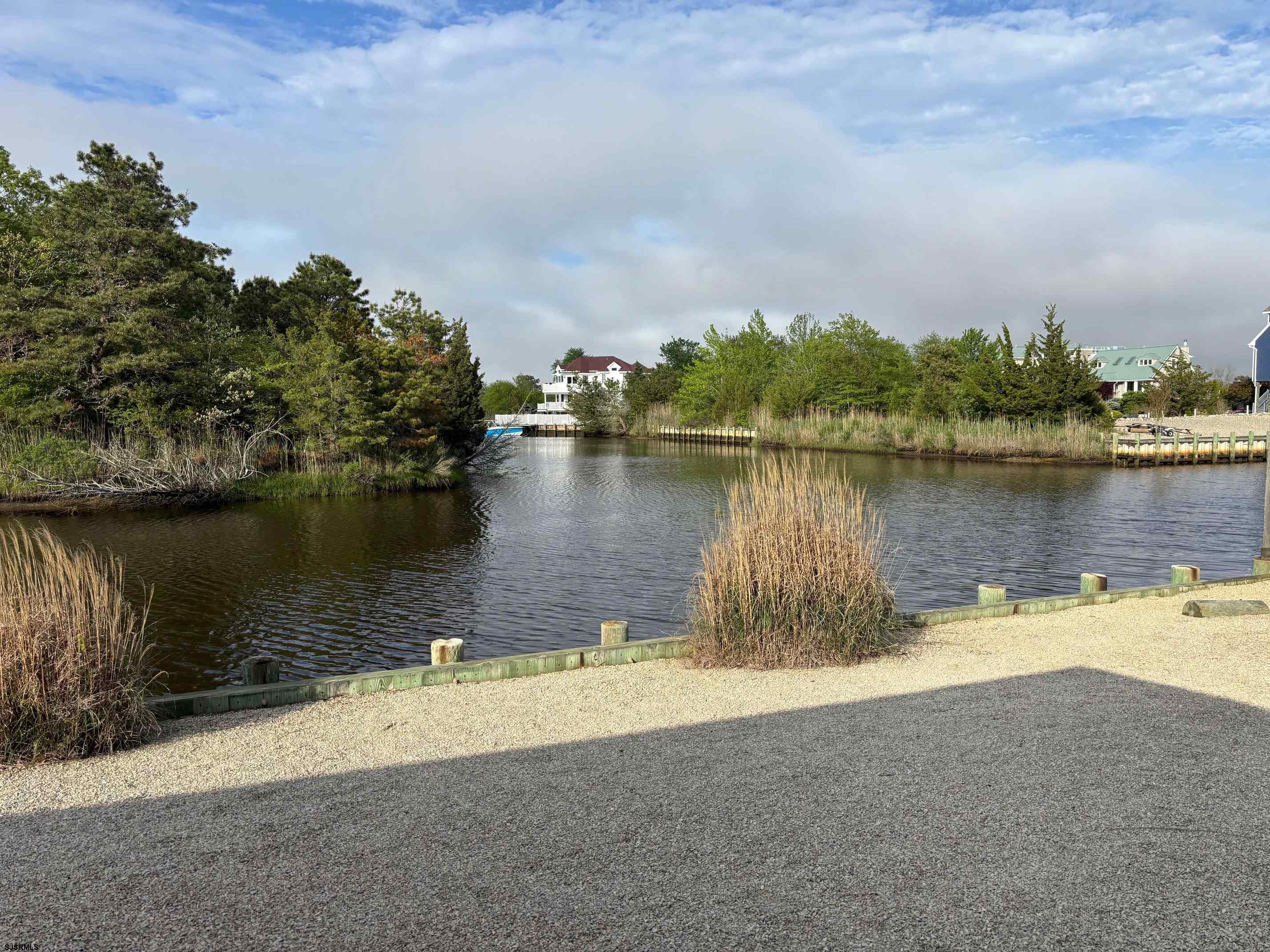 77 Sea Meadow Lane Tuckerton, NJ 08087 - Photo 2 of 10 a view of a lake