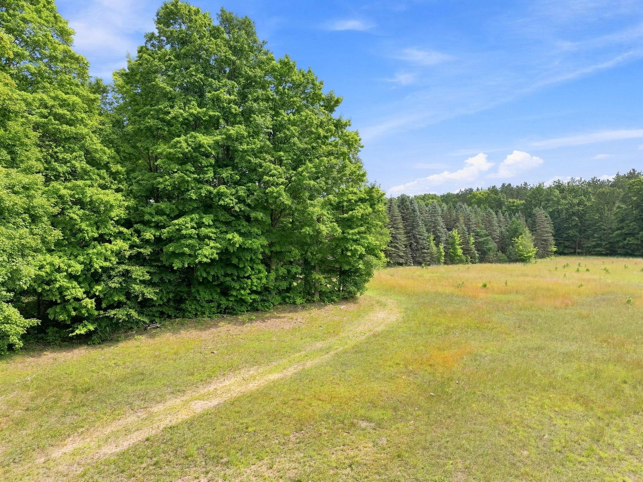 275 South 35 Road Cadillac, MI 49601 - Photo 33 of 47 1949376-80a74e2f-d3cb-4f26-bef2-d60dce946da7.JPG